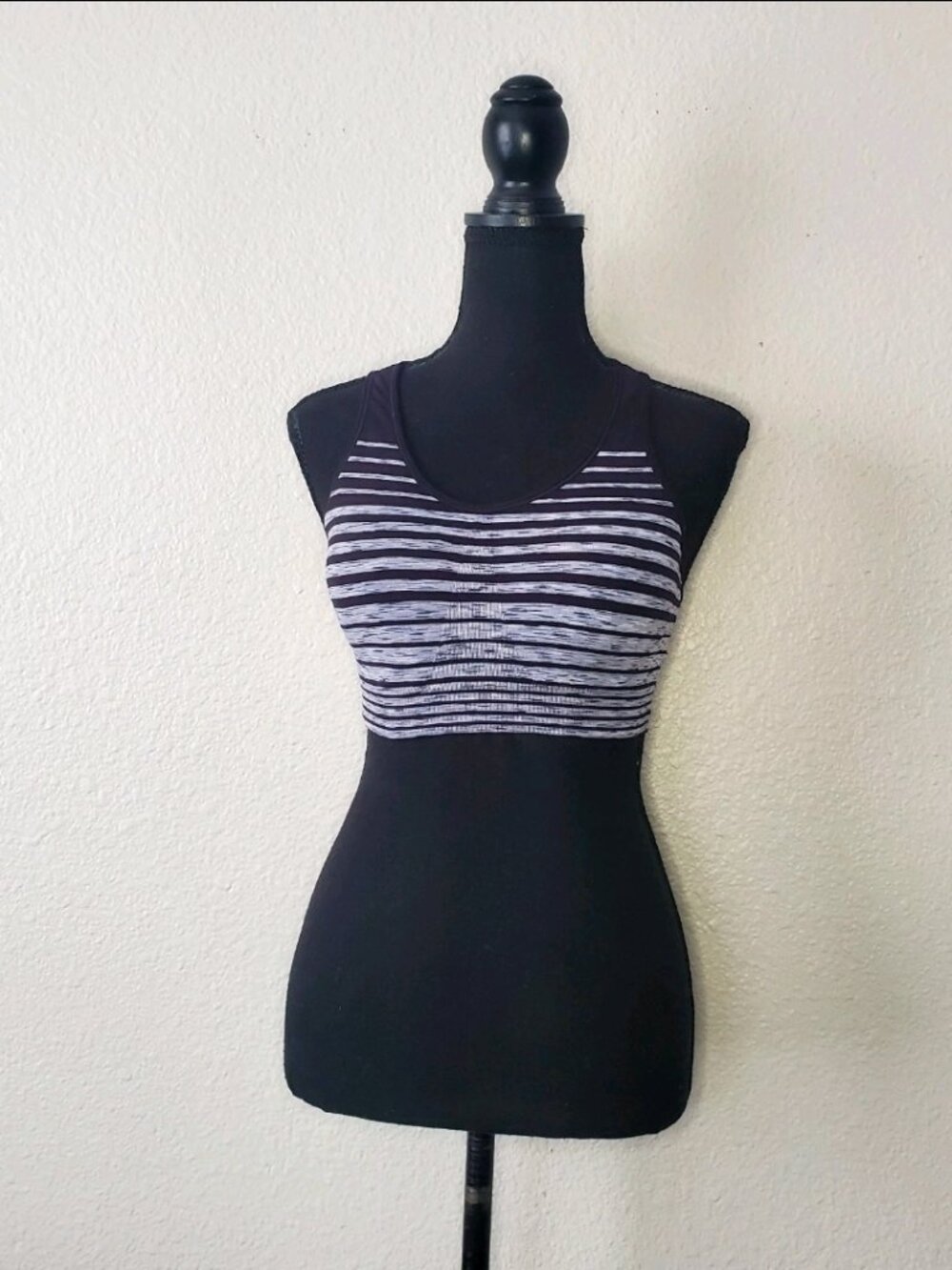 Champion Womens Black/ Gray Stripped Sports Bra Size: X-Large